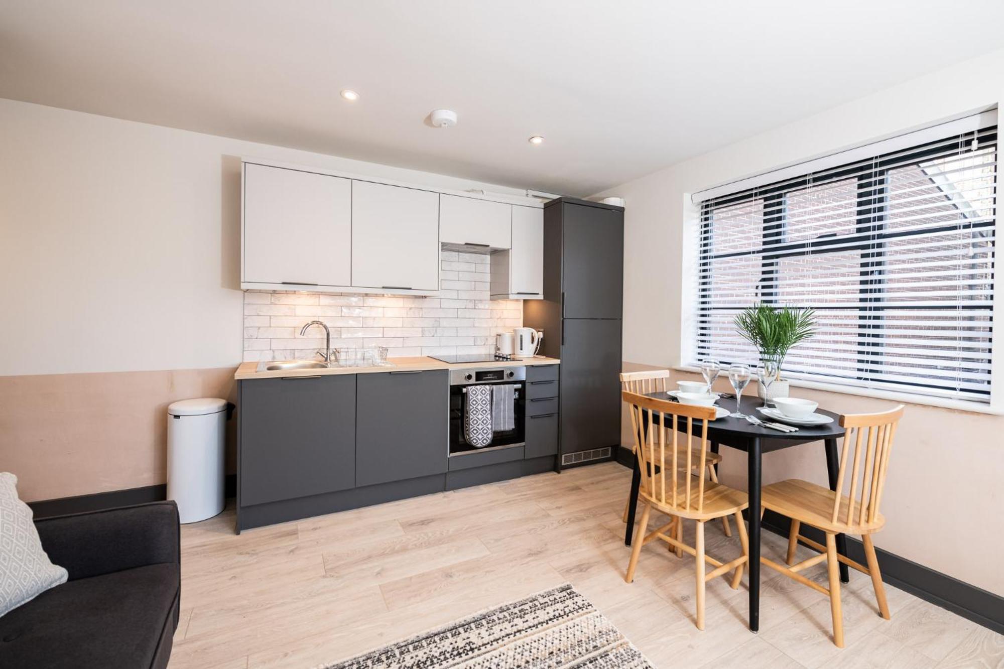 Apartment 2 Castle Mews